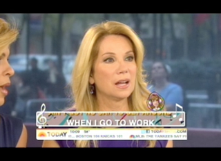 Illustration for article titled Hoda Kotb Serenades Kathie Lee With "Double Dutch Bus"